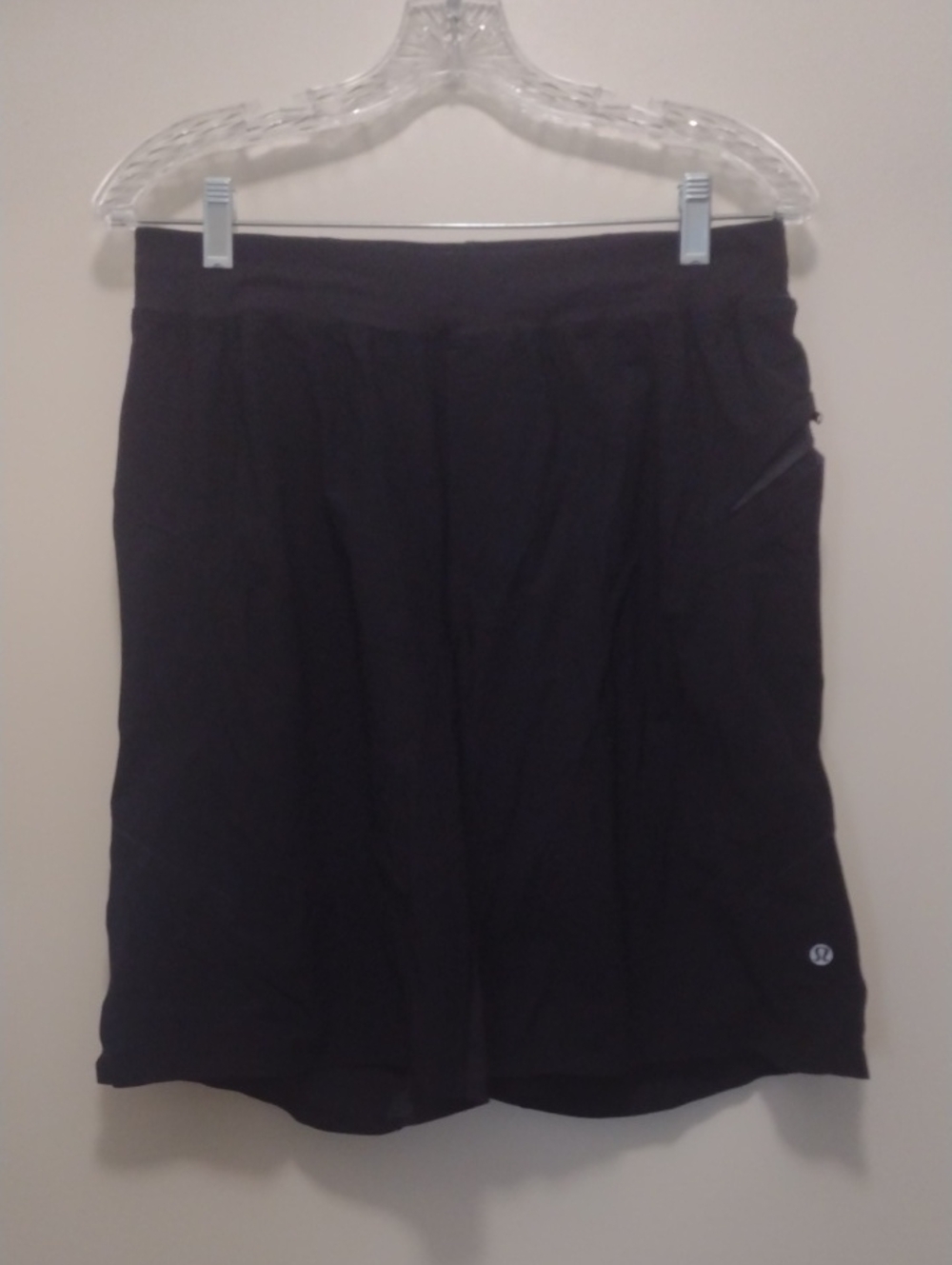 Lululemon Men's Black Athletic Shorts (J797)